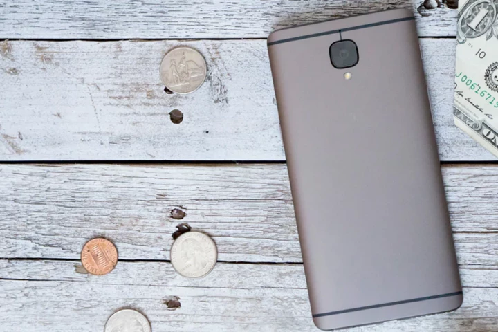 It's getting harder to justify purchasing a high-end phone, partly due to impressive budget-minded phones like the OnePlus 3T