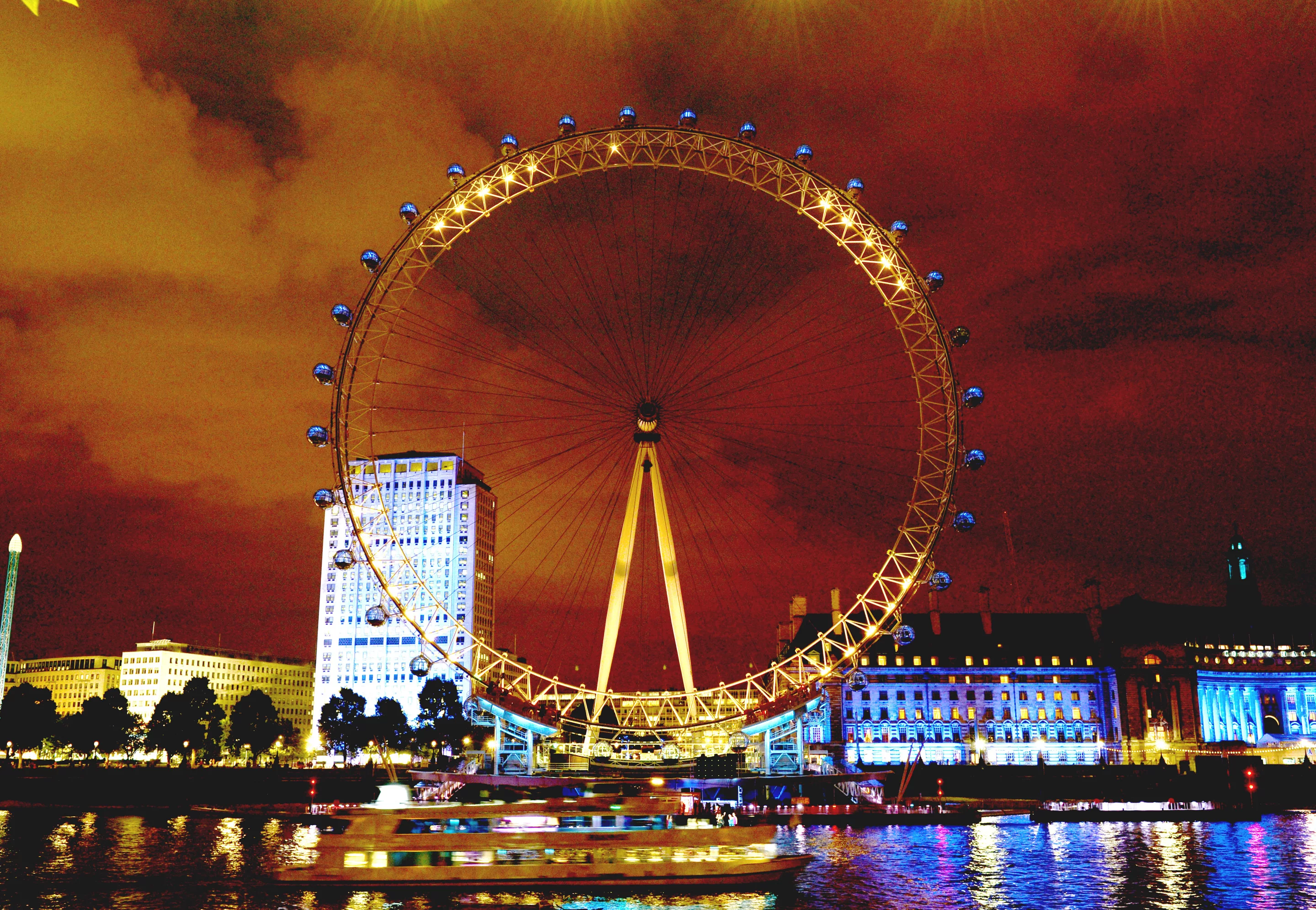 Illuminations will highlight the top sporting moments of the day and celebrate the color of the medals won by Team GB