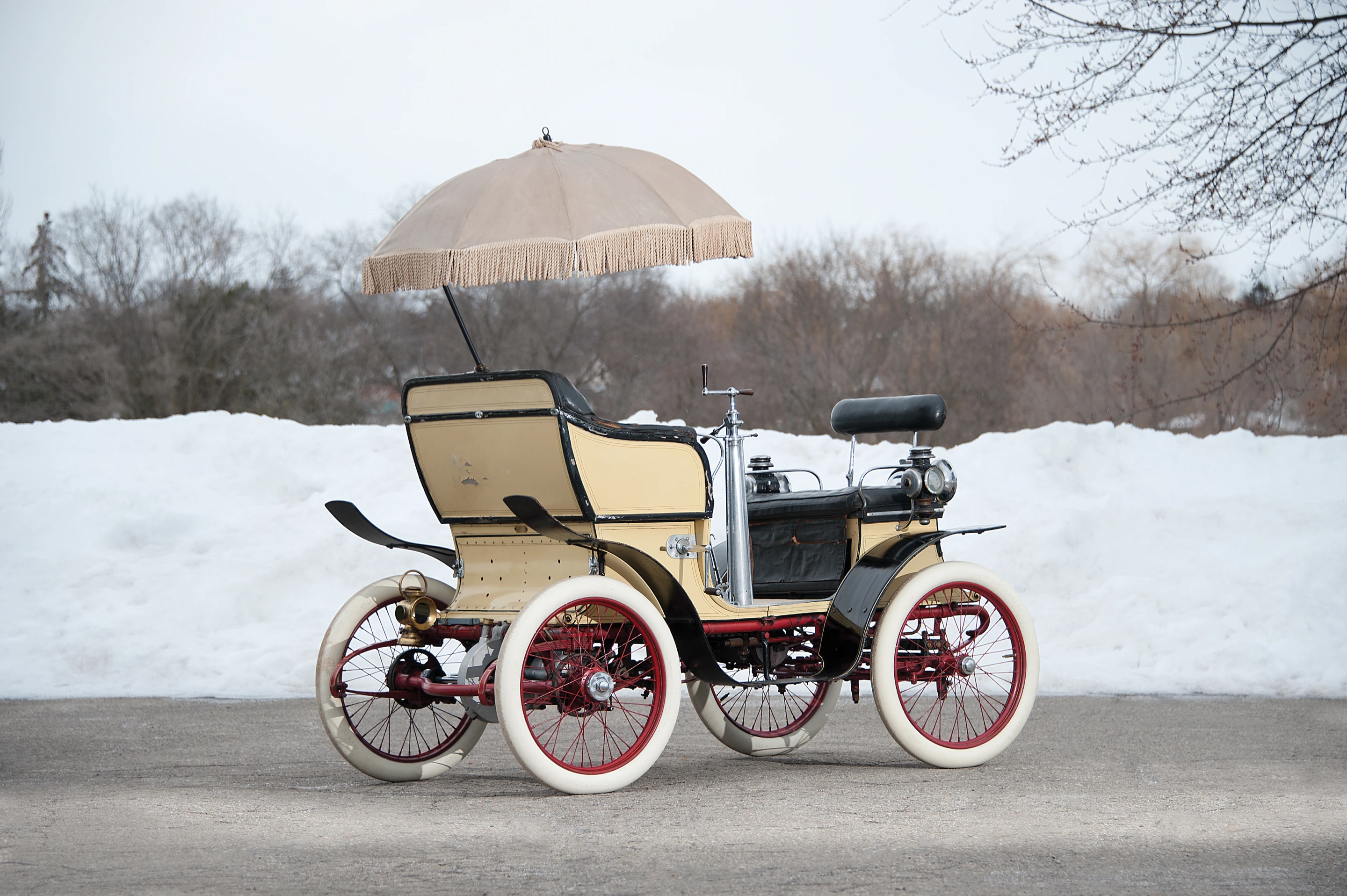 In near-original condition, the 1901 De Dion-Bouton sold for US$115,500 at last month's auction