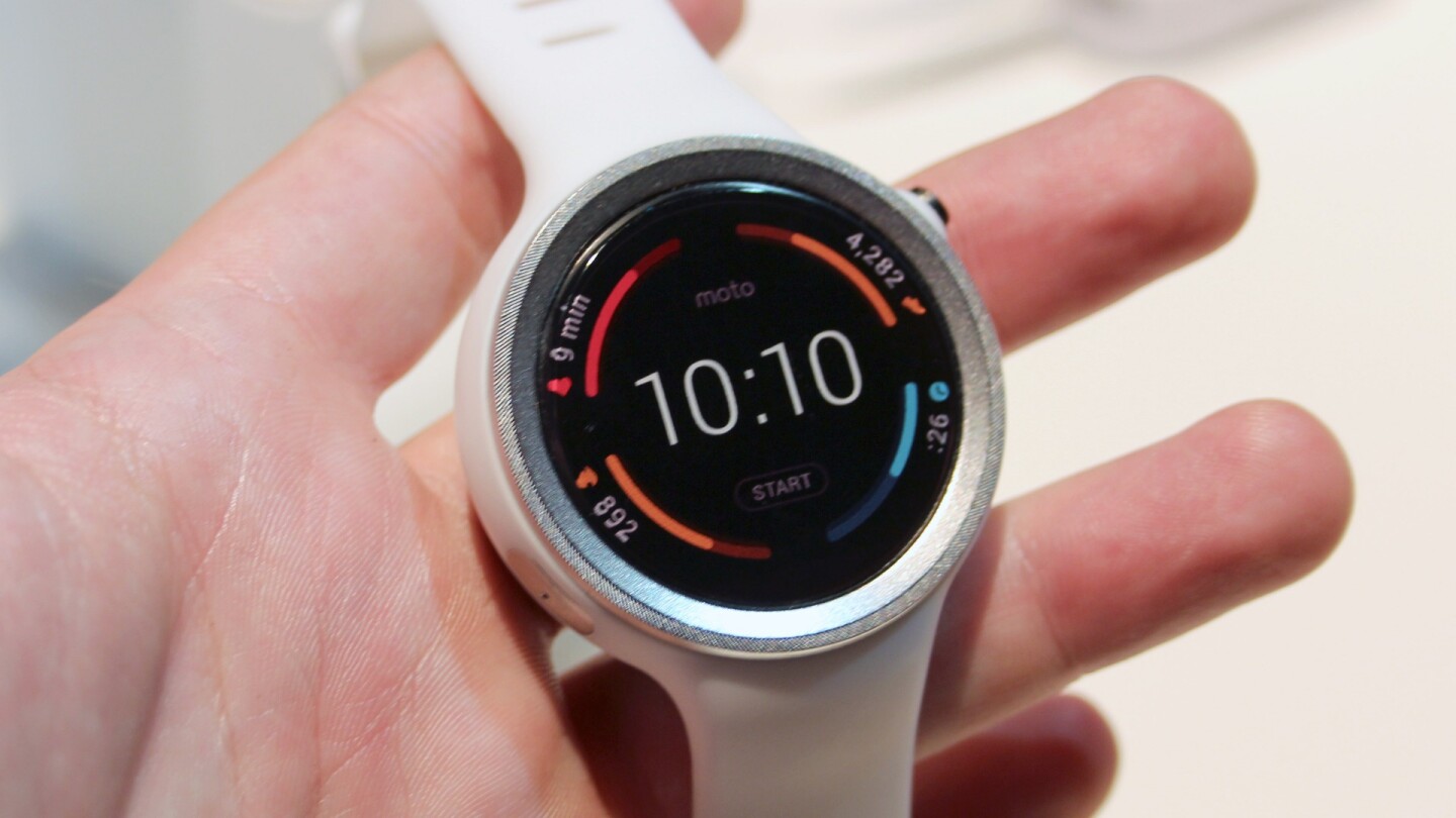 We also took a look at the Moto 360 Sport, though the company only had a dummy unit on display