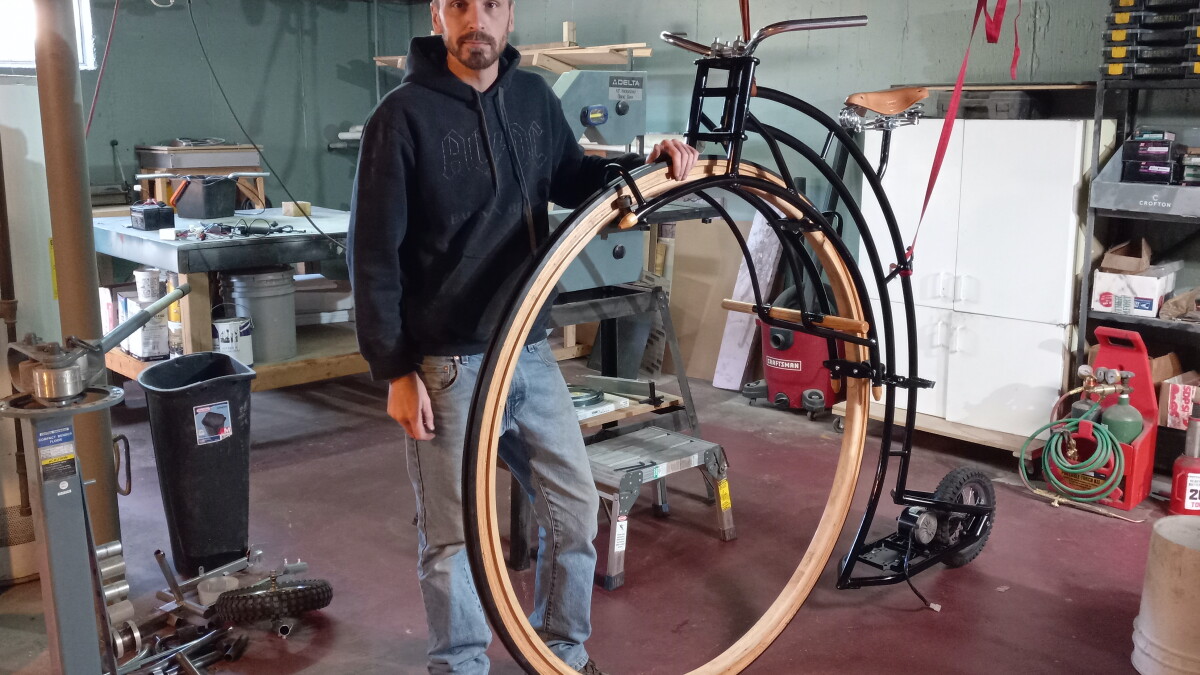 Hubless-wheel electric penny farthing is a one-of-a-kind masterpiece - Vimarsana News