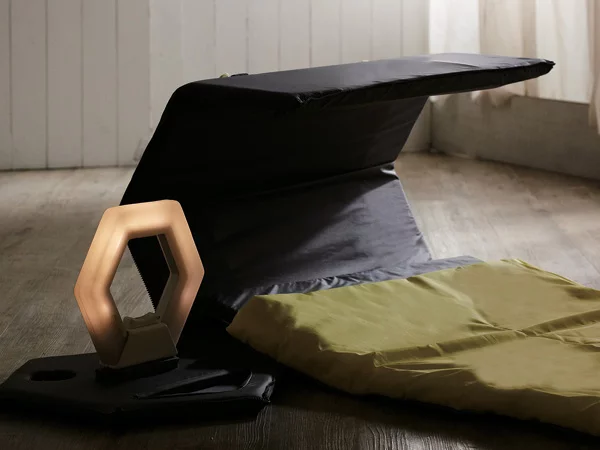 Rely foldout sleeping domain by Chen Yu Jung