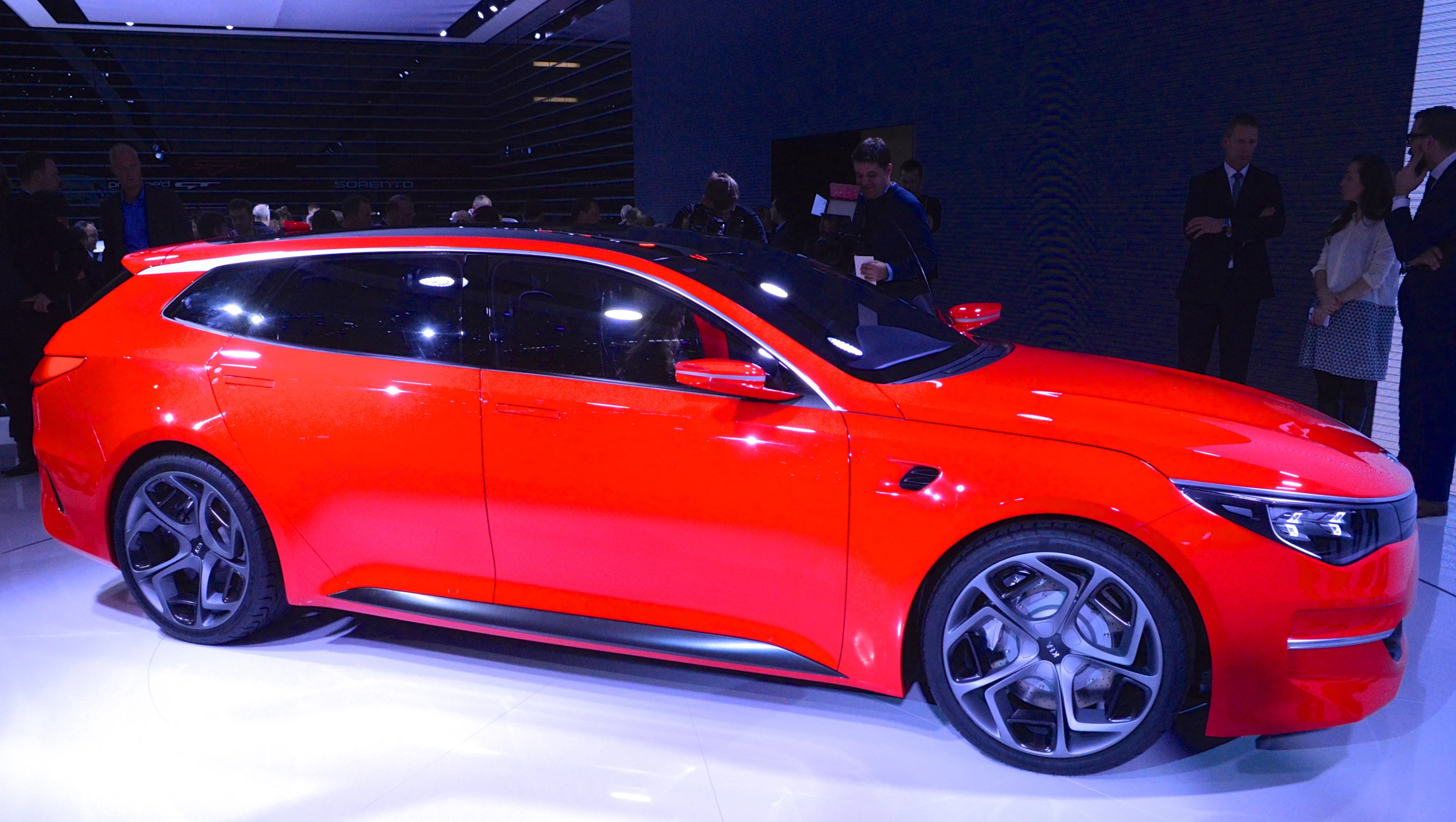The Kia Sportspace measures 4,855 mm in length (Photo: C.C. Weiss/Gizmag)
