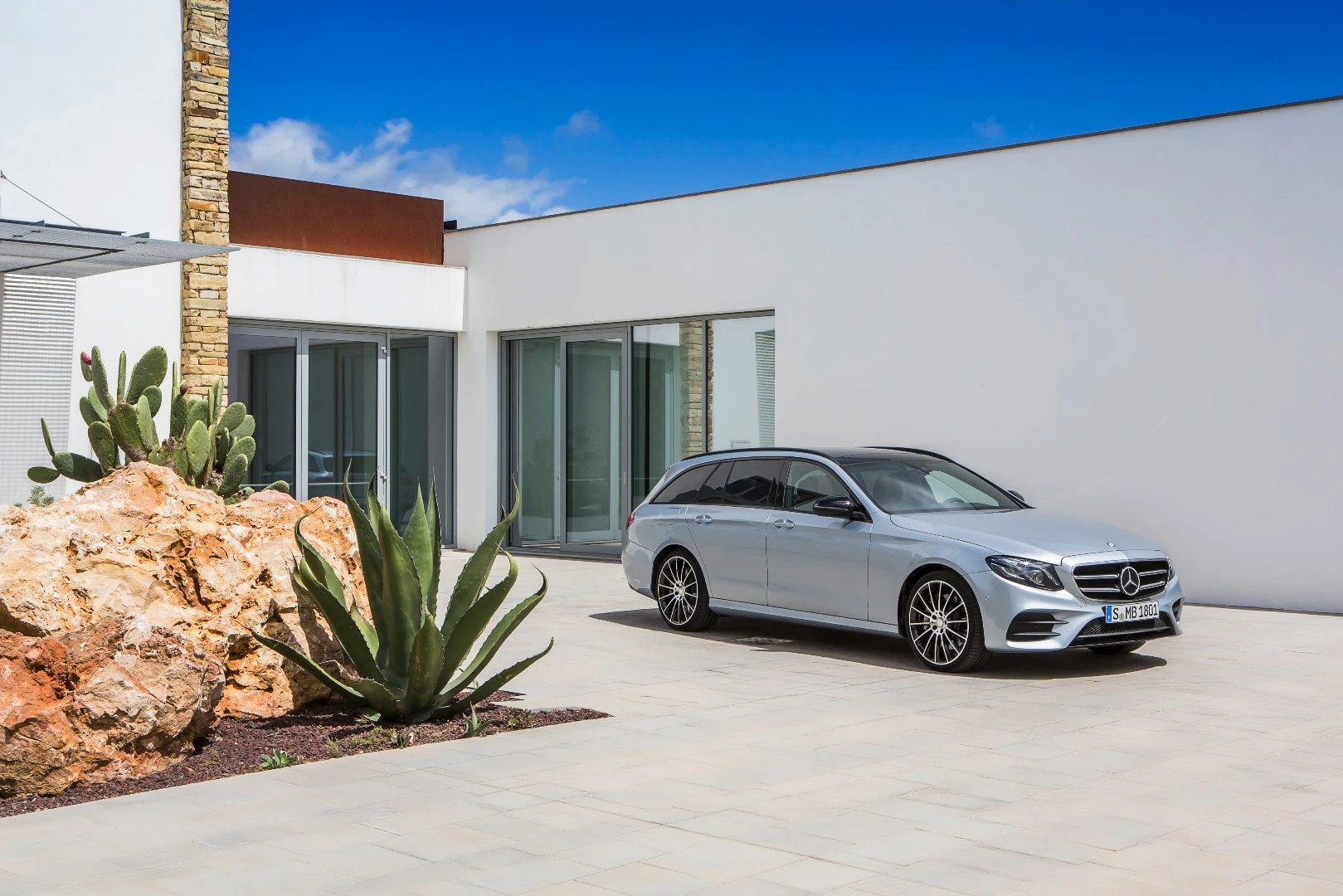 The tapering glasshouse is similar to the look of the CLS Shooting Brake