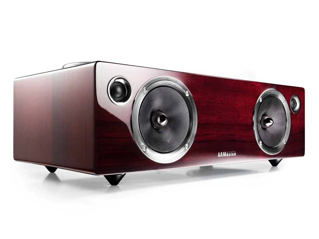 Samsung's DA-E750 100-Watt Dual Audio Dock is both AirPlay and Bluetooth compatible
