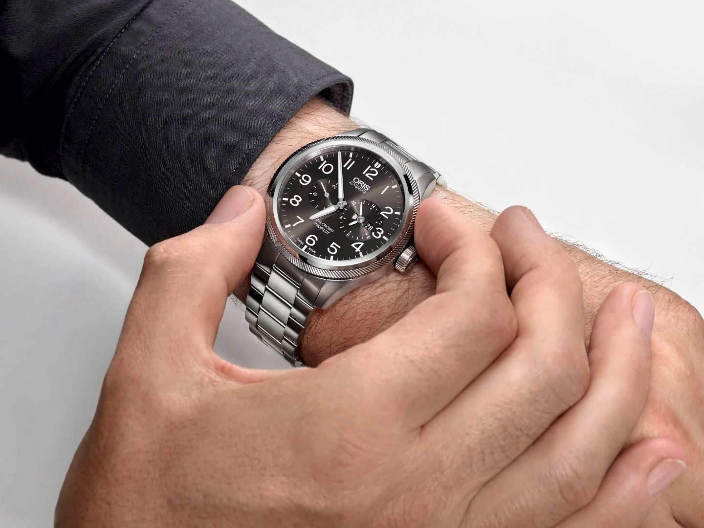The Oris Big Crown ProPilot uses the bezel to adjust local time
