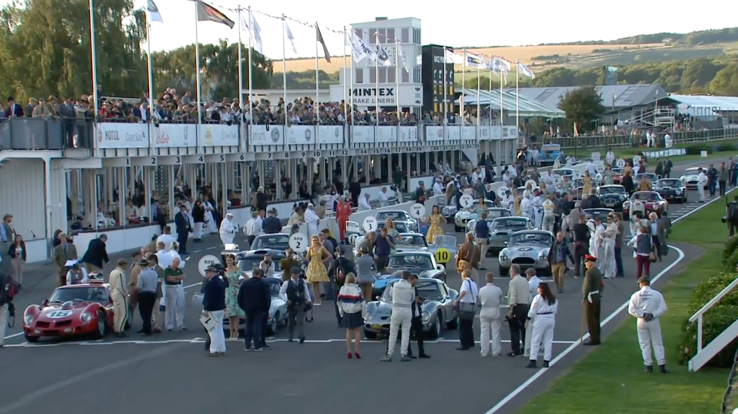 The grid forms up for the Kinrara Trophy race at Goodwood Revival 2018