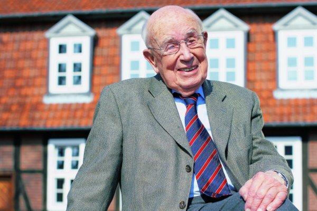 Prof. Dr. Fritz Sennheiser (9 May 1912 to 17 May 2010) in front of Laboratory W where he founded the company in summer 1945