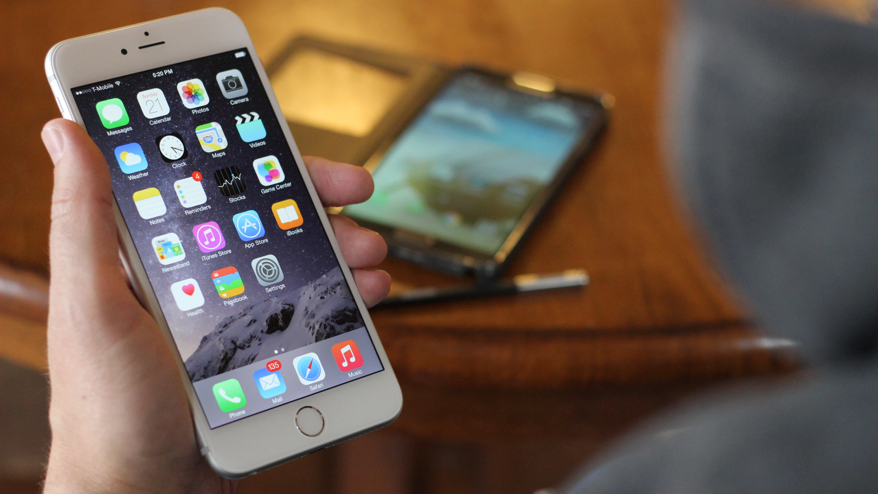 The iPhone 6 Plus (Photo: Will Shanklin/Gizmag.com)