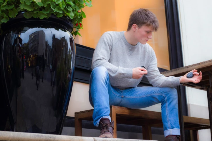 The Kurv system allows air guitarists to play along to favorite tunes, but also to create their own music