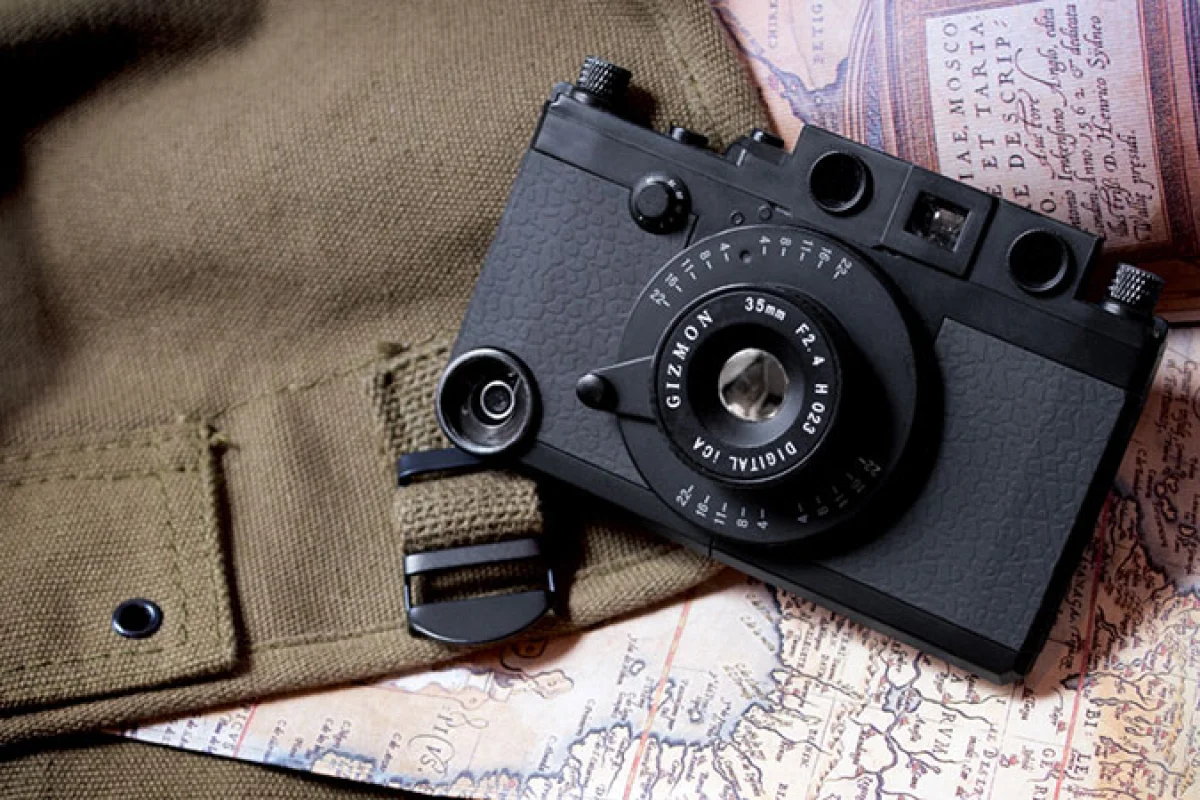 The Gizmon iCA Military Edition iPhone case