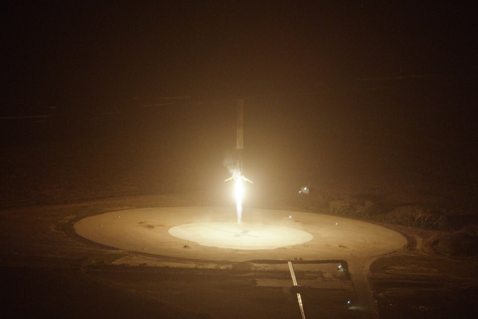 Falcon 9 touches down