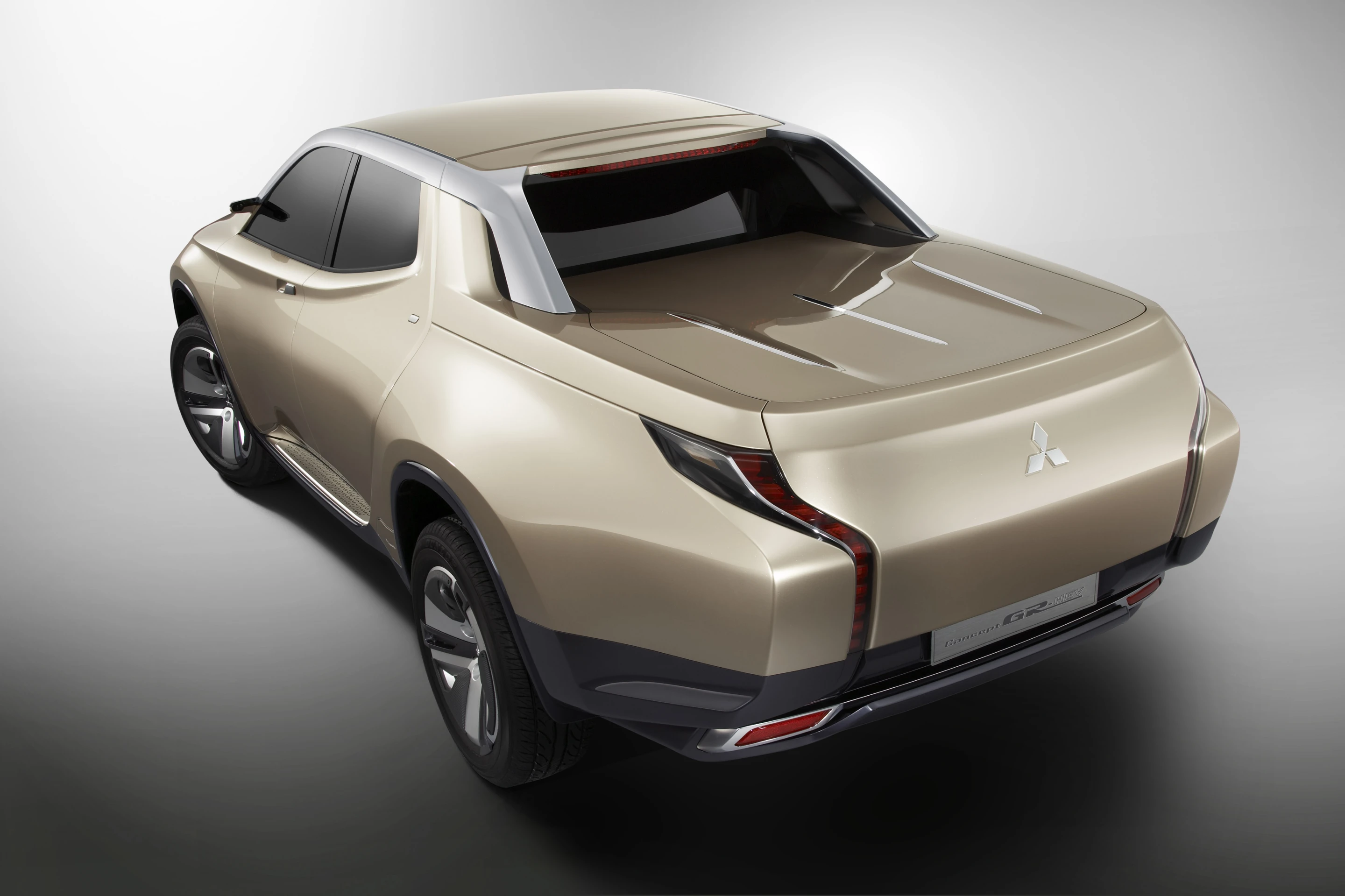 Mitsubishi's distinctive GR-HEV diesel-hybrid pick-up concept
