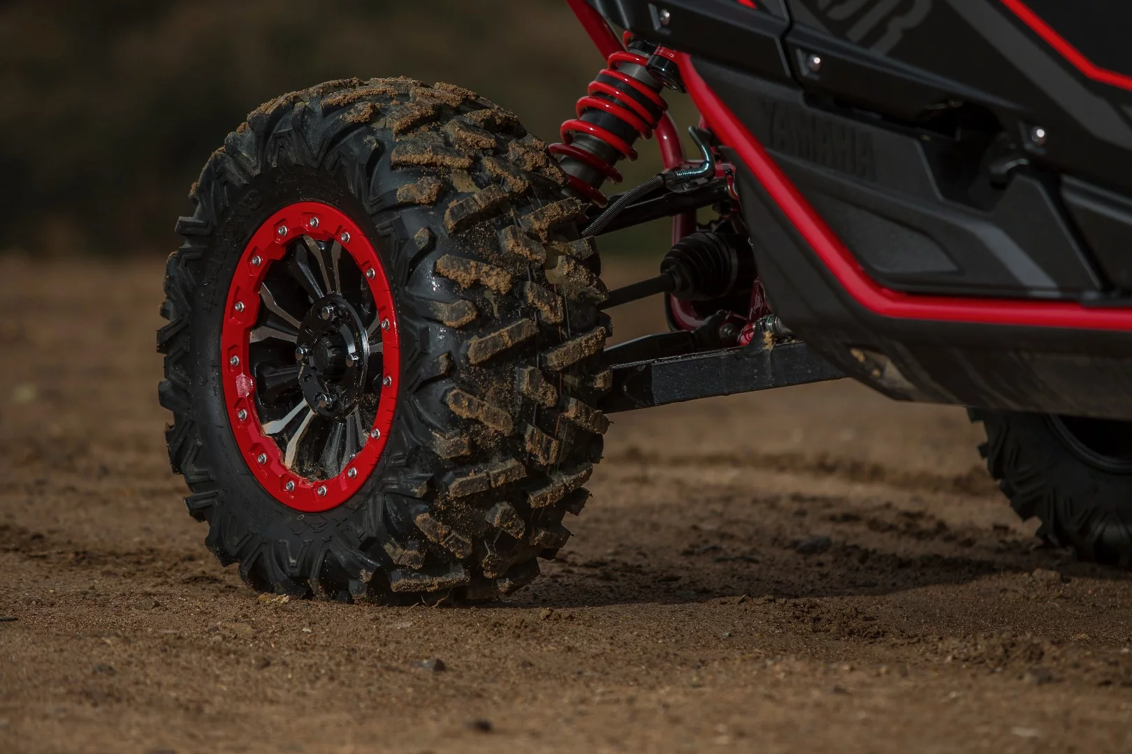 Yamaha YXZ1000R SS SE: bead-locked 27-inch offroad tyres