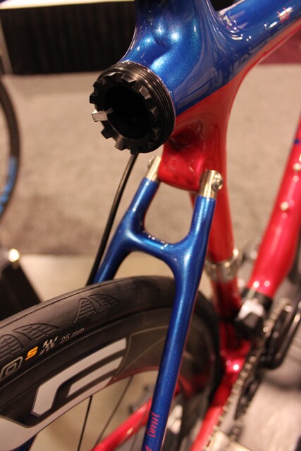 The coupling point and the detachable seat stays