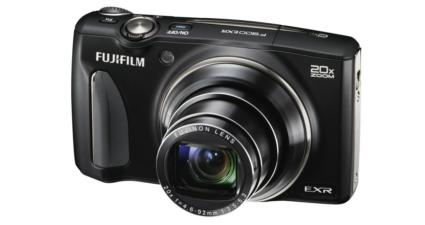 The F900EXR's new phase detection autofocus system in its 1/2-inch 16-megapixel EXR-CMOS II image sensor makes that super-fast AF speed of 0.05 seconds possible