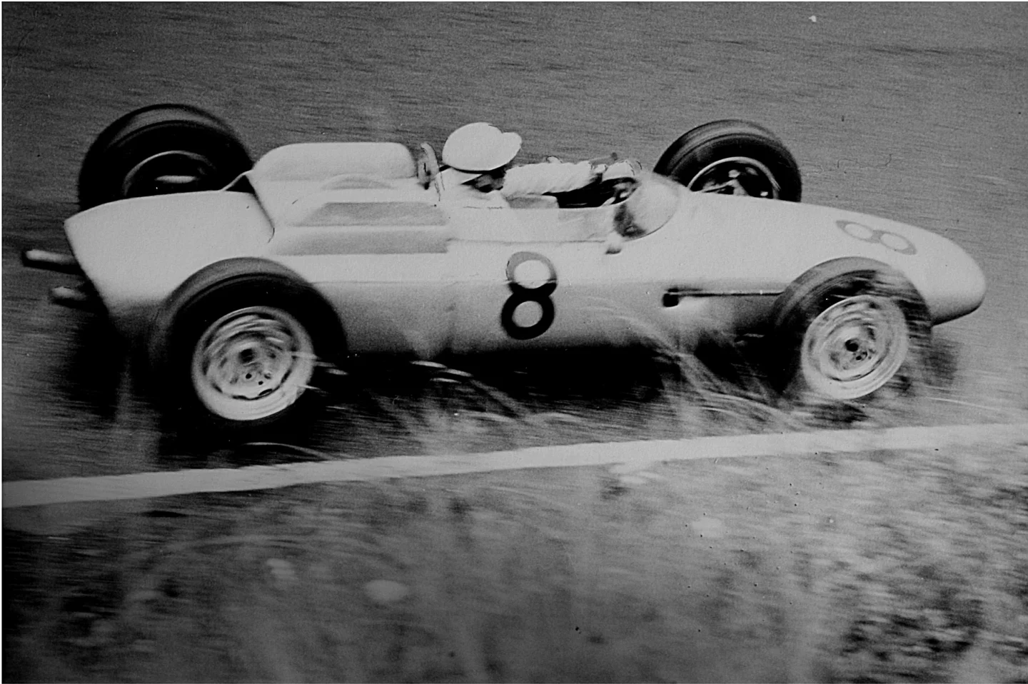 Joakim Bonnier in the Porsche F1-804, a car designed by Ferdinand (FA) Porsche. Image courtesy of Lothar Spurzem.