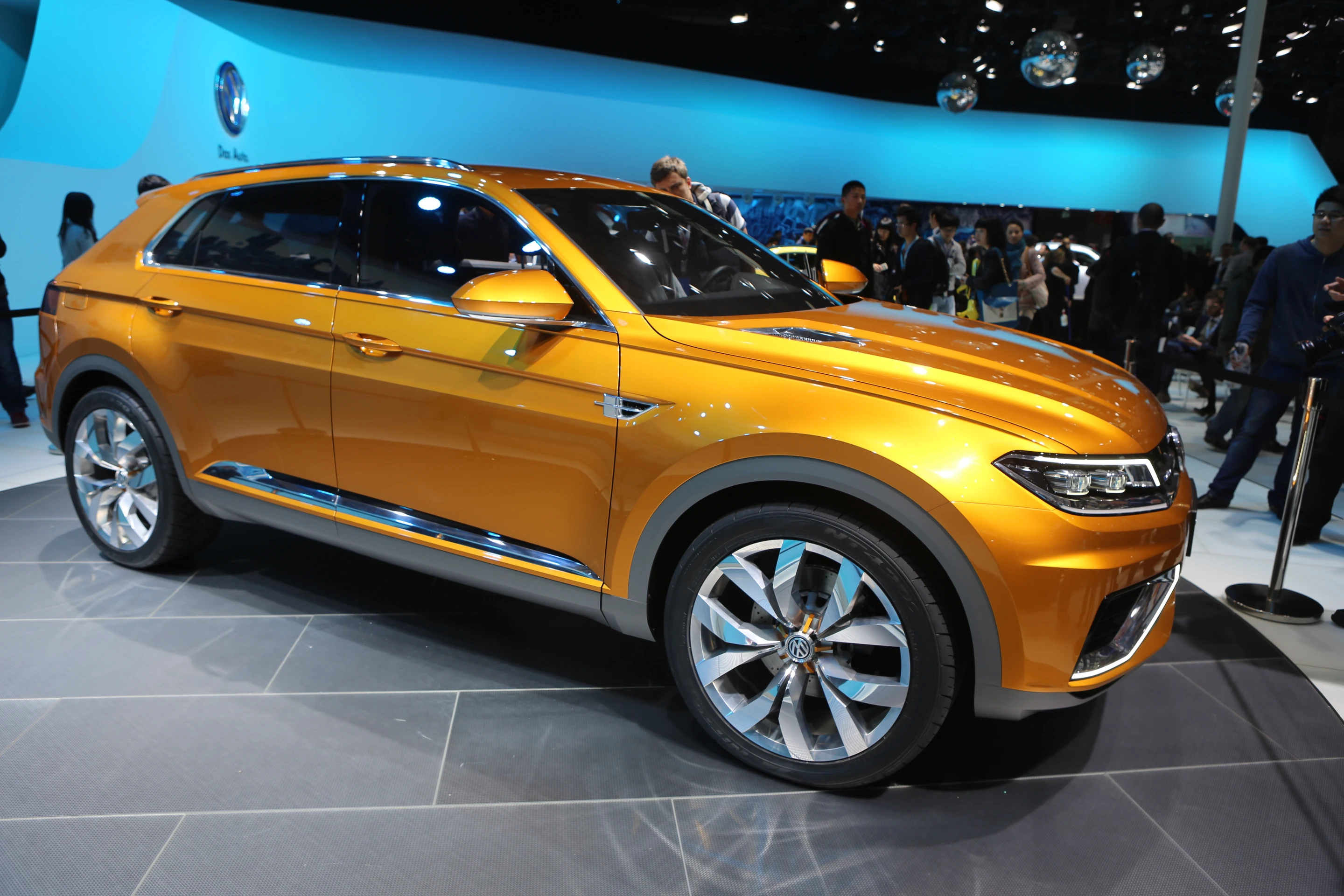 Electronic stabilization program manages power, torque and braking to the wheels