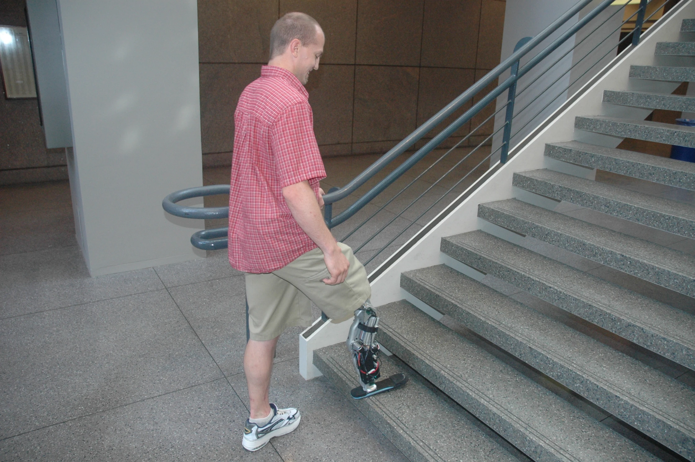 Zac Vawter will climb all 103 flights of stairs at Chicago's Willis Tower with the help of his bionic leg
