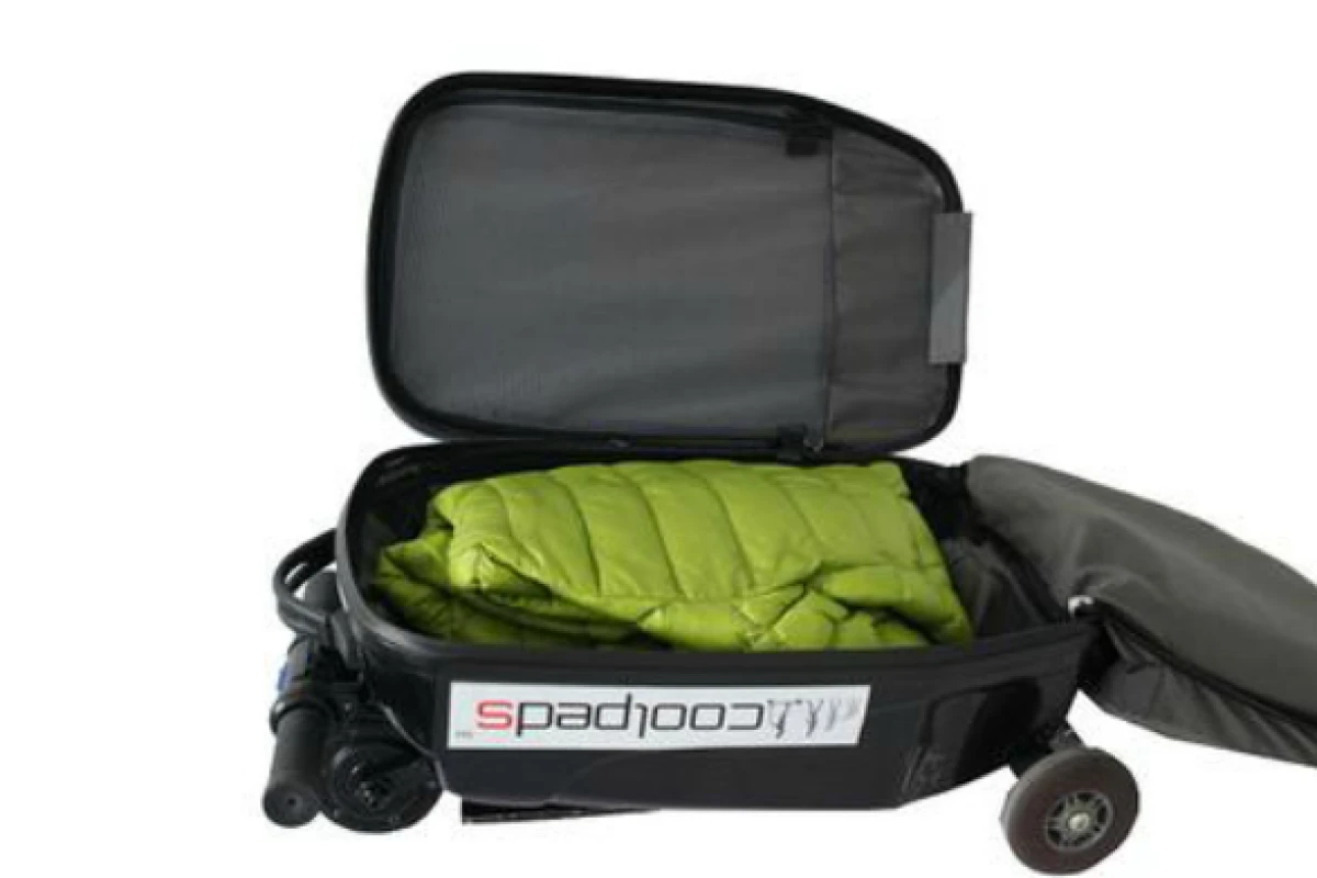 Coolpeds' Briefcase Electric Scooter can travel at up to 20 km/h, making you less likely to miss that vital connection