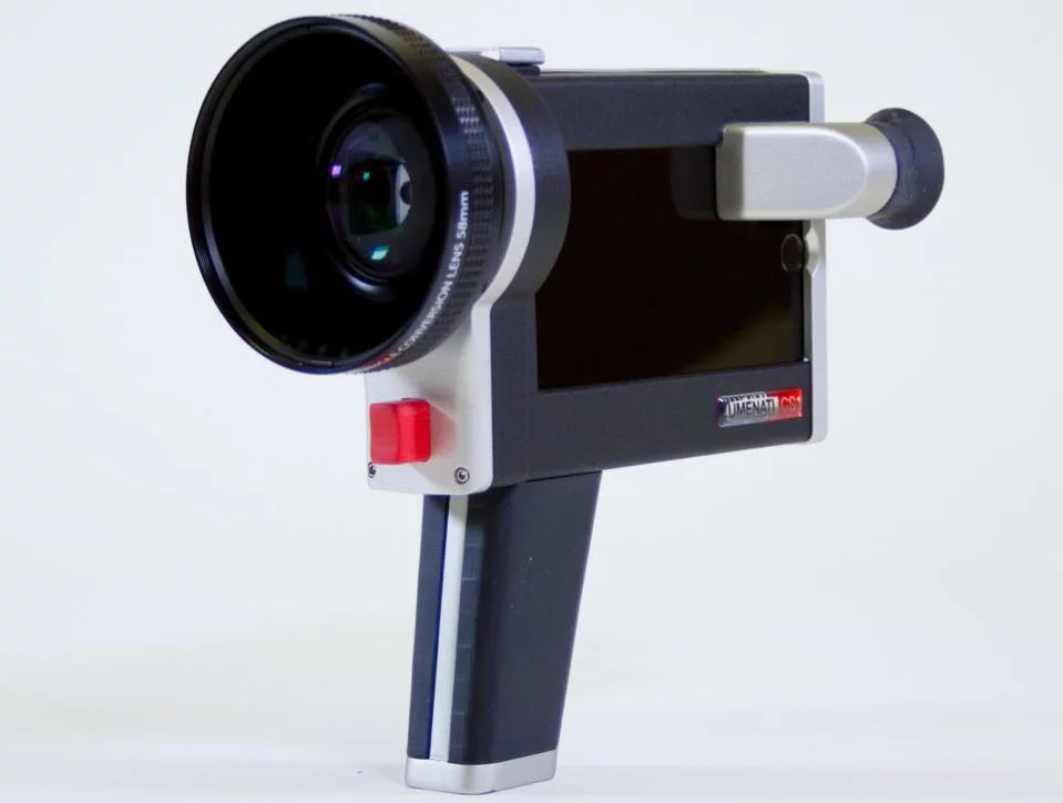 Instead of just being stuck with the iPhone's one lens, you can swap out interchangeable 58mm wide, macro, fisheye and telephoto lenses