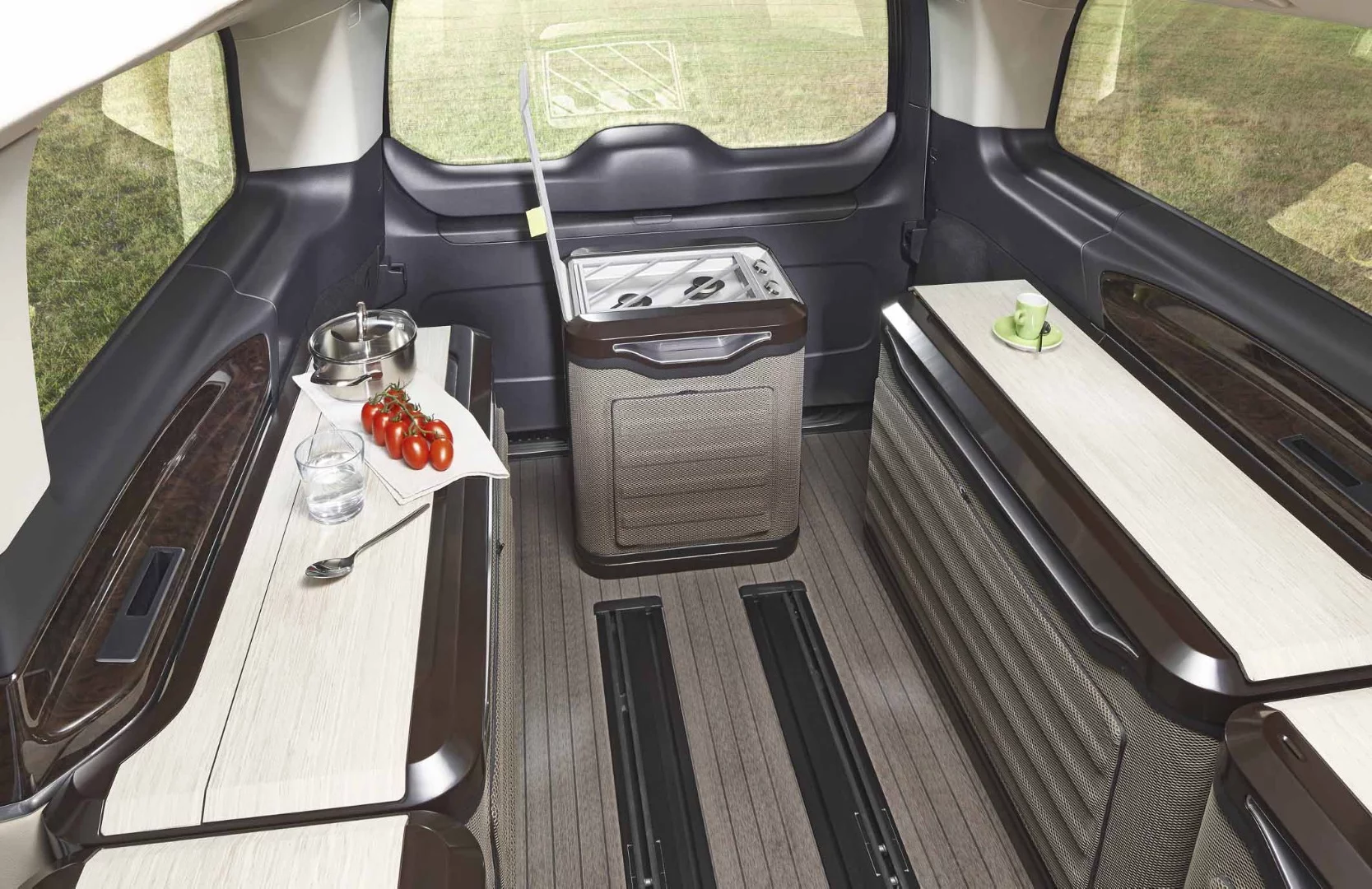 Inside Hymer's design study