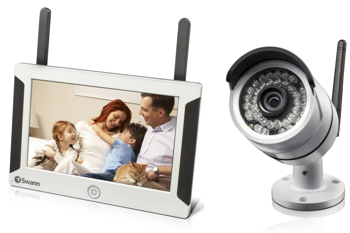The SwannSecure system consists of a seven-inch viewing monitor, a 720p camera and iOS and Android application