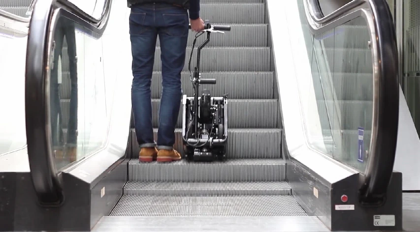 The Trikelet has an unfolded wheelbase of 31 in (800 mm) and a stance of only 11 in (290 mm)