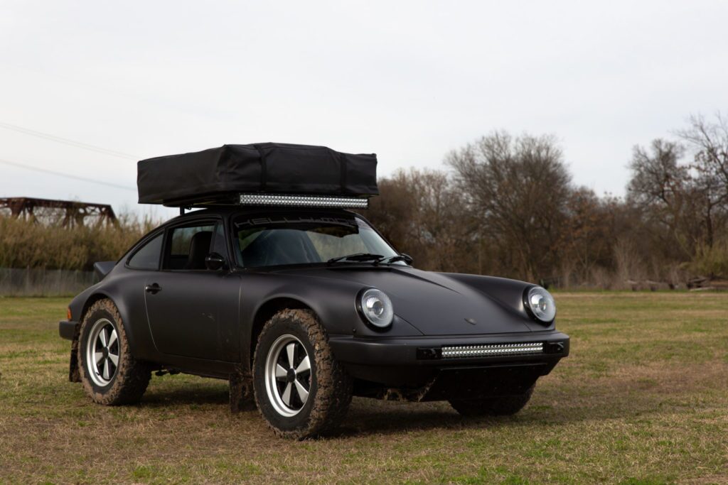 Last year's Kelly-Moss Willy Safari 911 wears a host of off-road upgrades, including a