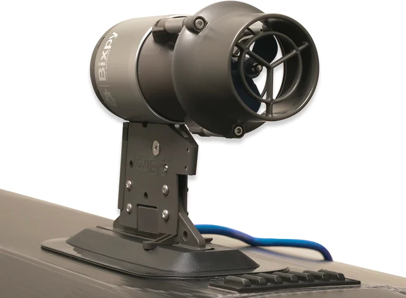 The adhesive mount allows for easy plug and play with the Bixpy outboard