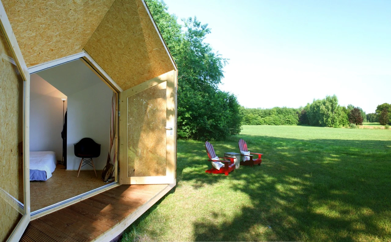 DIY Hermit House allows users to customize and build their own off-the grid micro house