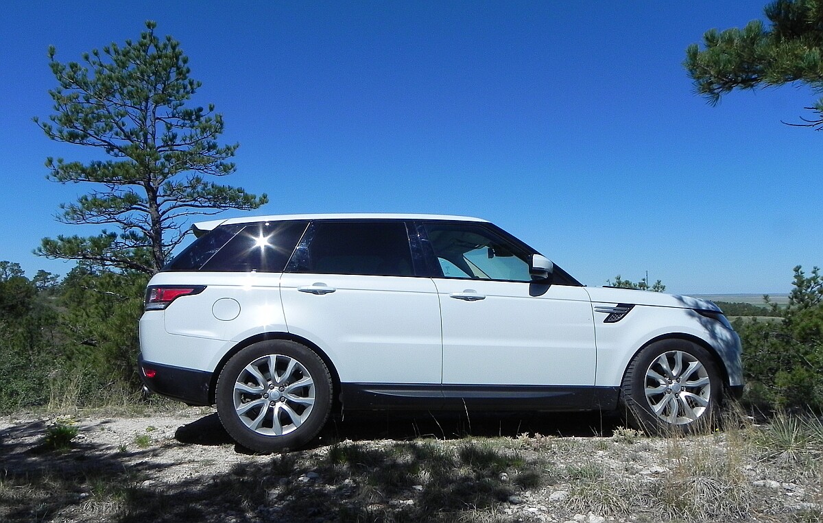 Review 2016 Range Rover Sport Diesel offers rugged style