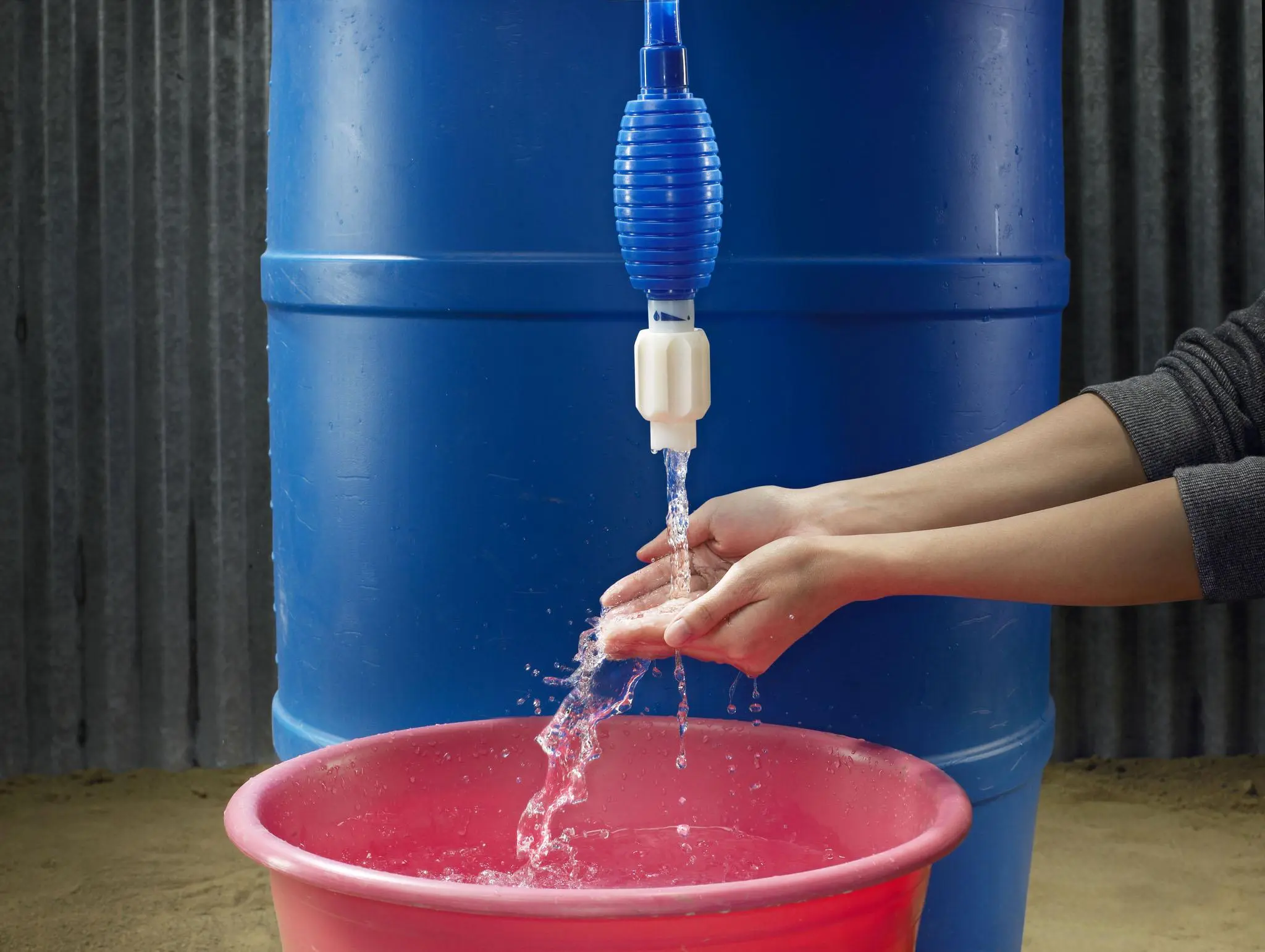 The Balde a Balde portable faucet