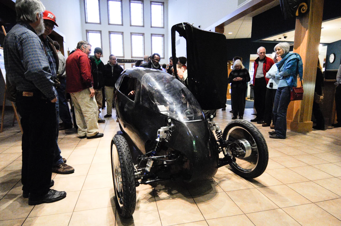 Instead of directly driving the wheels, the Raht Racer's pedals are connected to a unique flywheel generator that powers the vehicle's 20-kWh electric motor