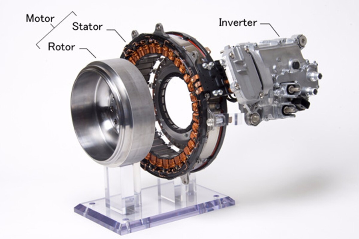 Mitsubishi Electric puts the hybrid system on the crankshaft