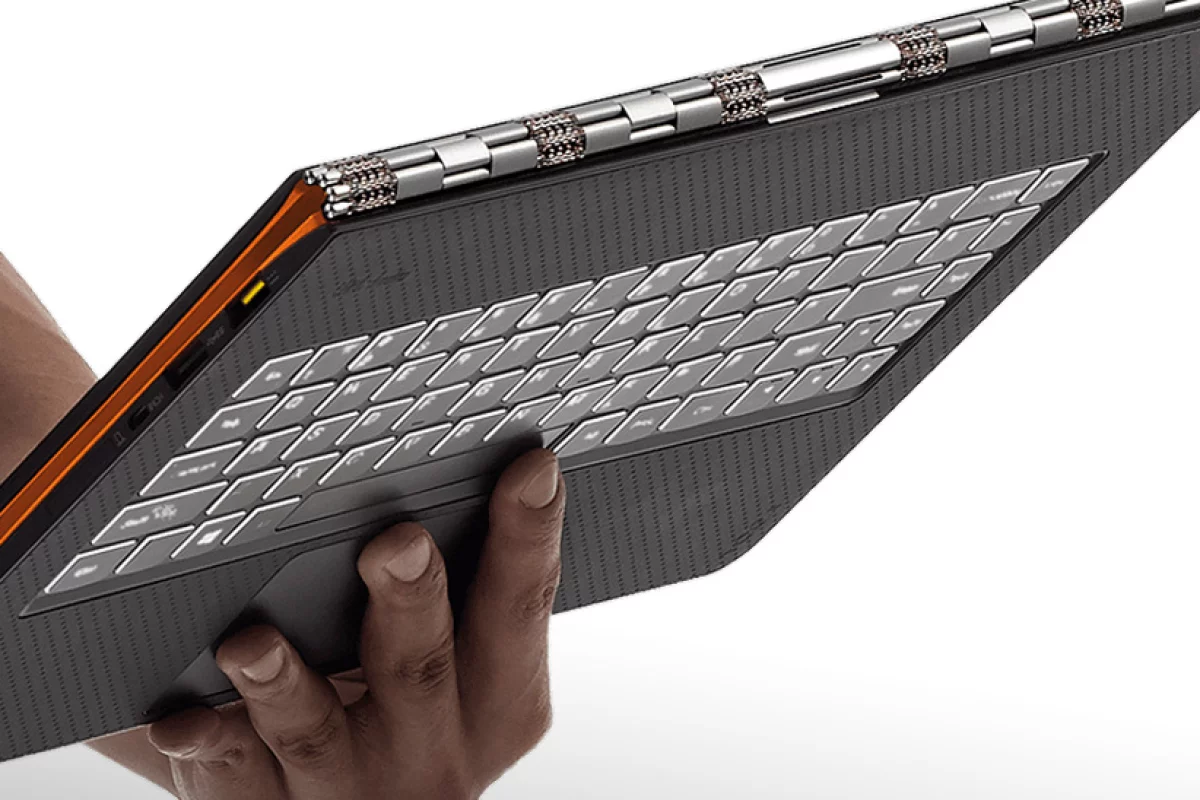 The Yoga 3 Pro takes Lenovo's familiar formula, and makes it lighter and thinner