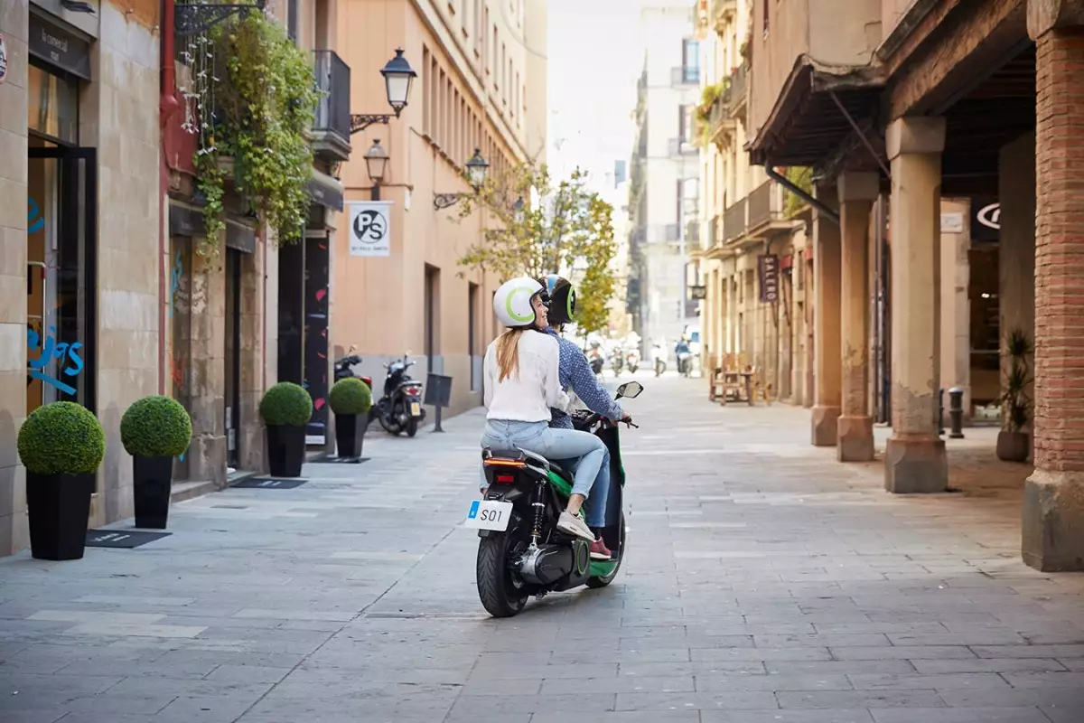 The S01 electric scooter from Spain's Silence has a top speed of 100 km/h and a range per charge of 115 km