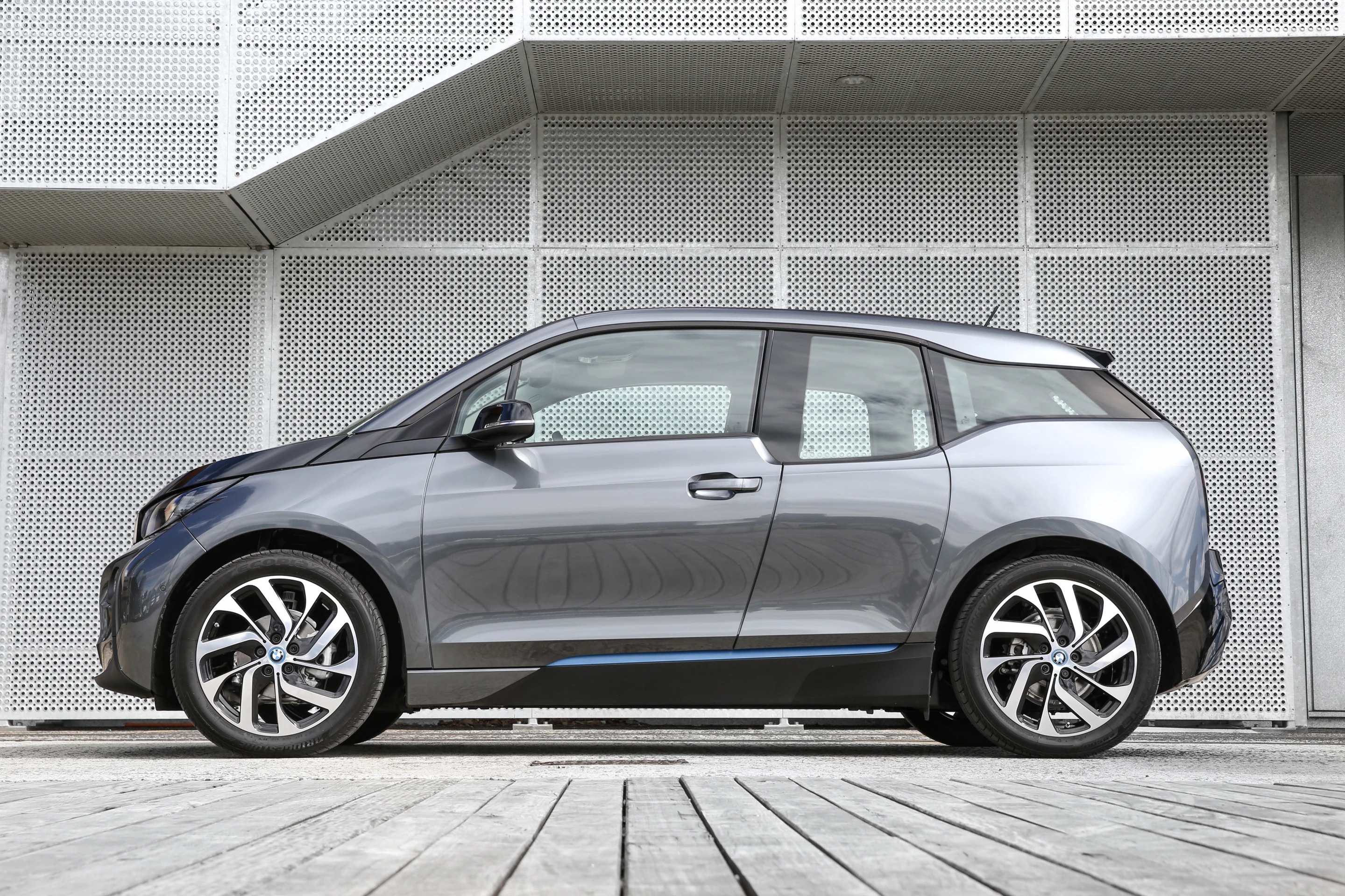 The distinctive profile of the BMW i3