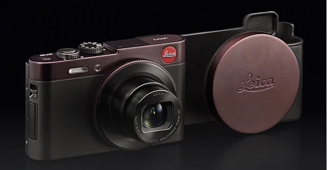 The C-Snap is a rigid plastic and elastic silicone rubber cover for the Leica C