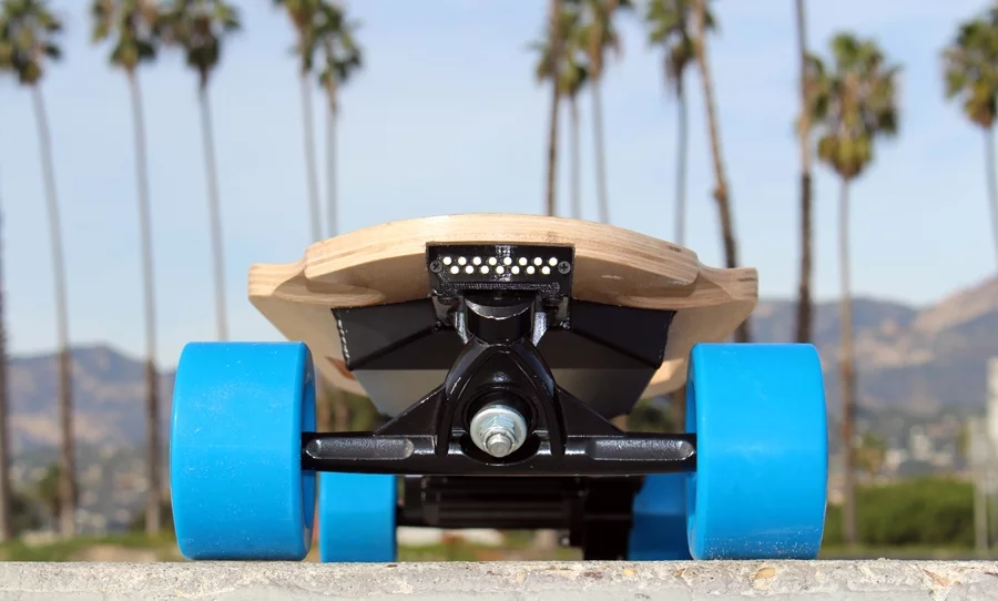 The ZBoard 2 has LED head and tail lights