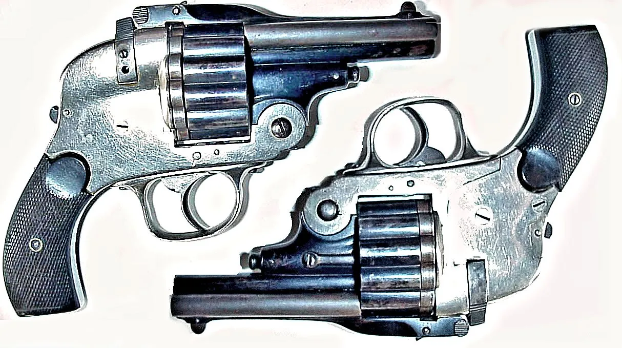 Eighteen round 6.35 mm (.25 ACP) Italian 3-barrel revolver from the early 1900s (Photo: Horst Held)