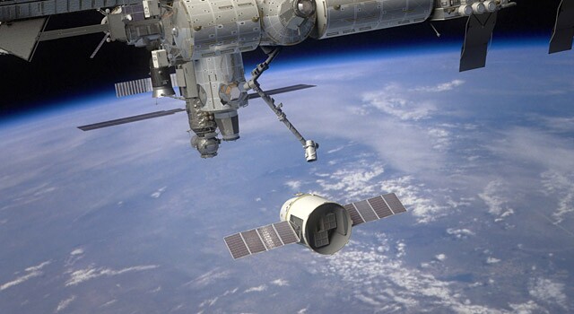 SpaceX successfully delivers Dragon spacecraft into low Earth orbit
