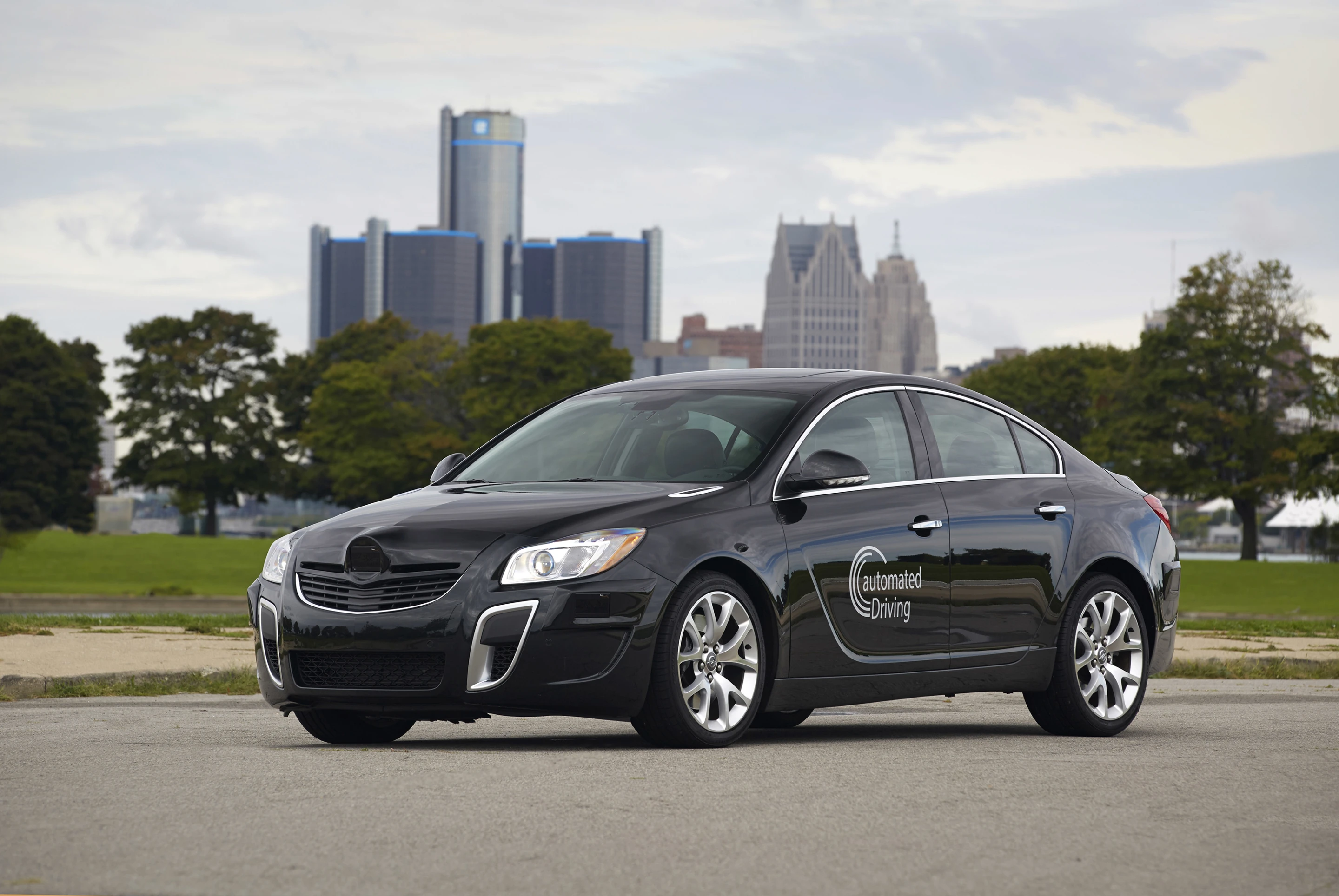 The Opel Insignia research vehicle is capable of both low-speed and highway automated driving