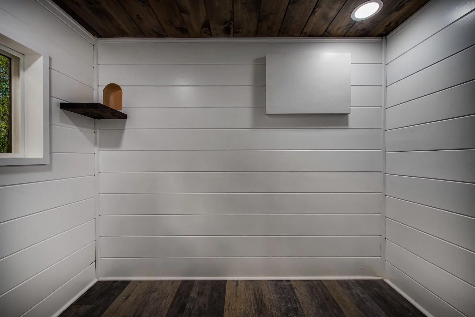 The Grizzly also features a downstairs bedroom, pictured