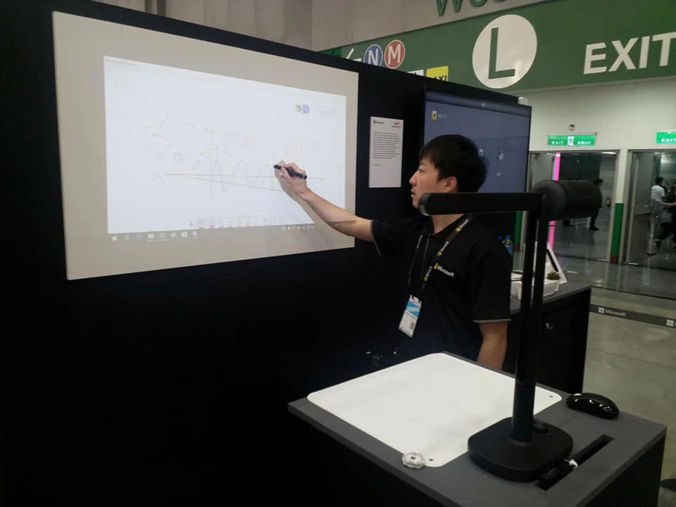 Being demonstrated here as an interactive whiteboard, the infrared touch screen technology incorporated into the Lumi desk lamp was showcased earlier this month at InnoVEX (a start-up feature exhibit at Computex Taipei), where it was awarded an IF Gold Award