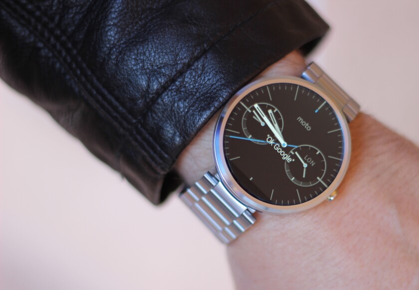 Moto 360 (Photo: Will Shanklin/Gizmag.com)