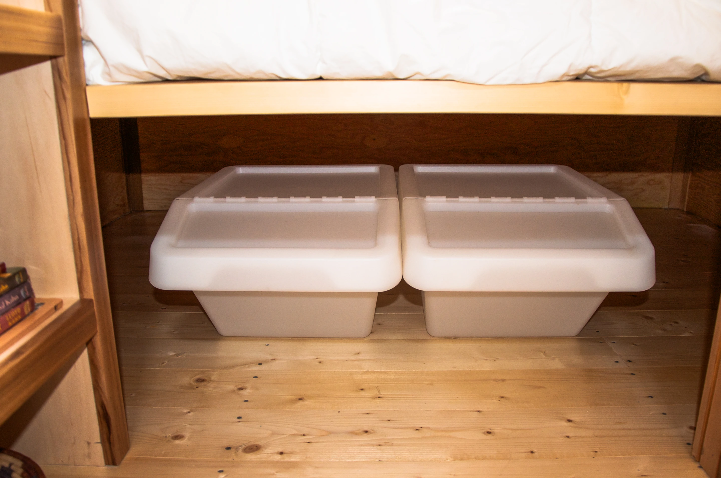 There's about as much shelving and storage as one could reasonably expect in such a tiny space (Photo: Shelter Wise)