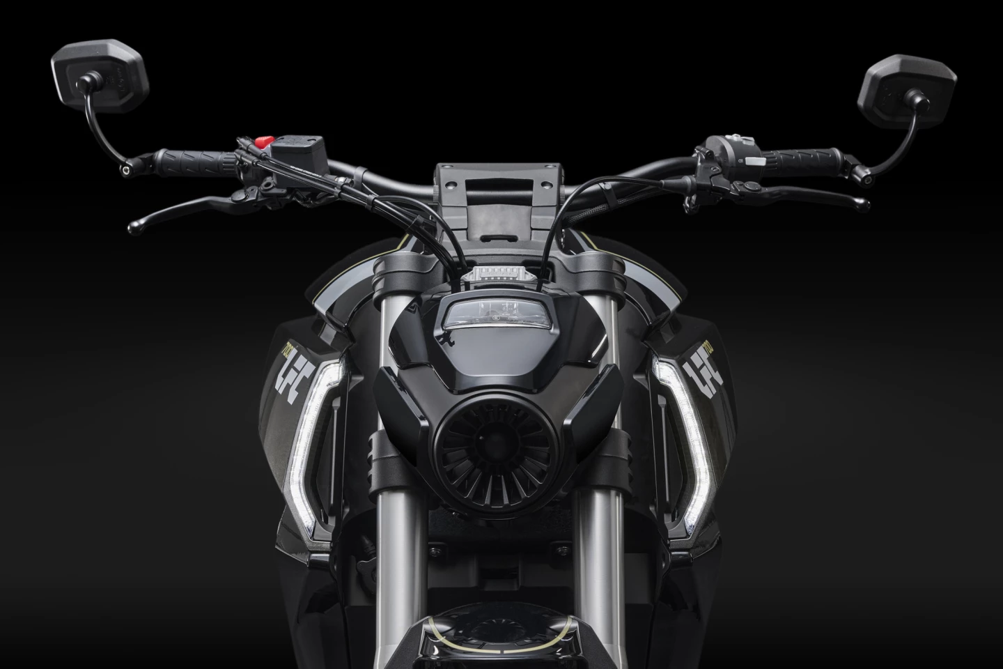 The circular nose on the LFC 700 looks like a headlamp, but interestingly, it’s actually an air intake that feeds air to the engine's airbox