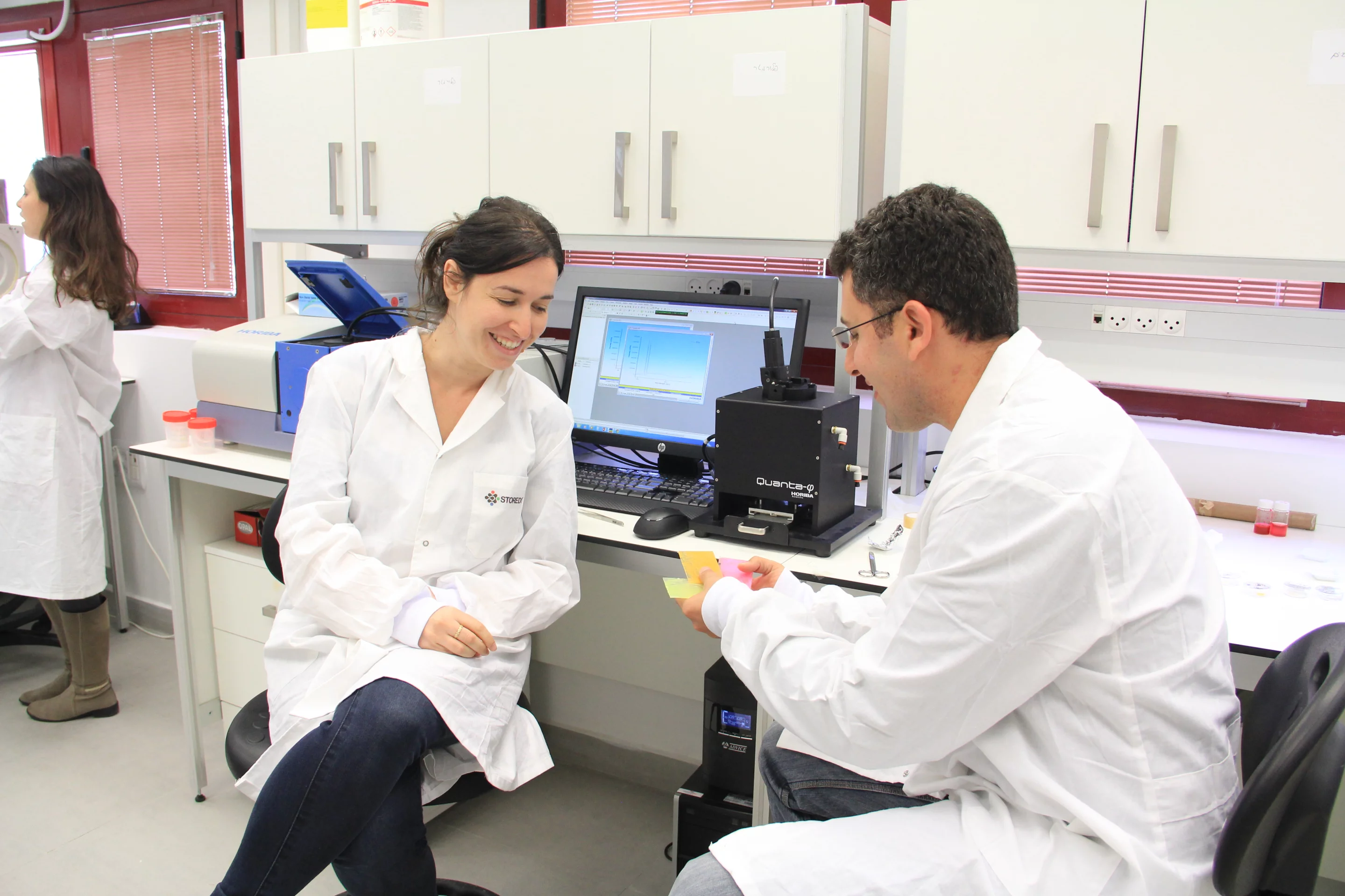 StoreDot's prototype smartphone battery can reportedly fully recharge in under 30 seconds (Photo: StoreDot)