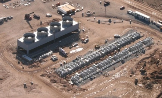 Raser Technologies has begun delivering 10 megawatts (MW) of clean, renewable electricity to Anaheim, California, from its first low-temperature, binary geothermal plant